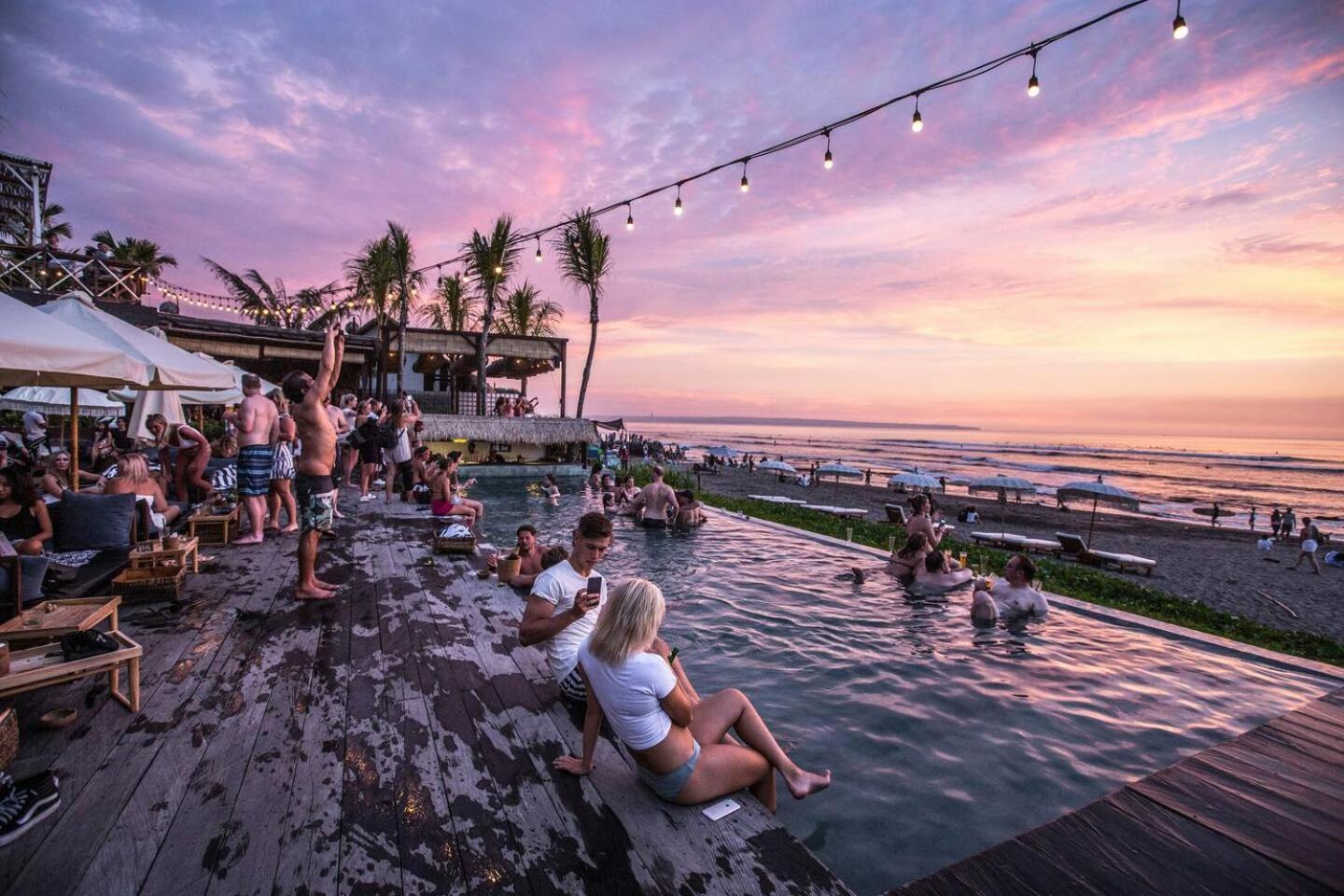 You Think You Know Canggu - Think Again! Stunning Large Luxxe 7Bed Villa Dış mekan fotoğraf